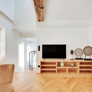  Appartement Cmg Résidence République - Rue Béranger France