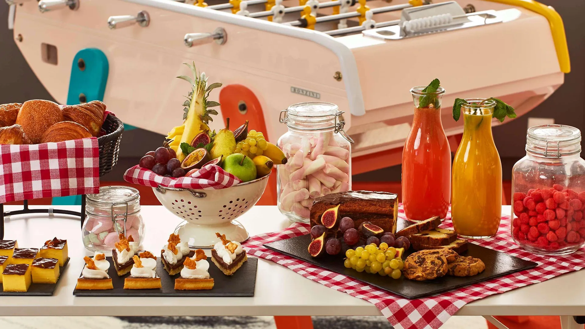 Mama Shelter Toulouse Hotel 4*,  France